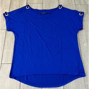 Cable & Gauge Womens (L) Cold Shoulder Grommet Detail Top